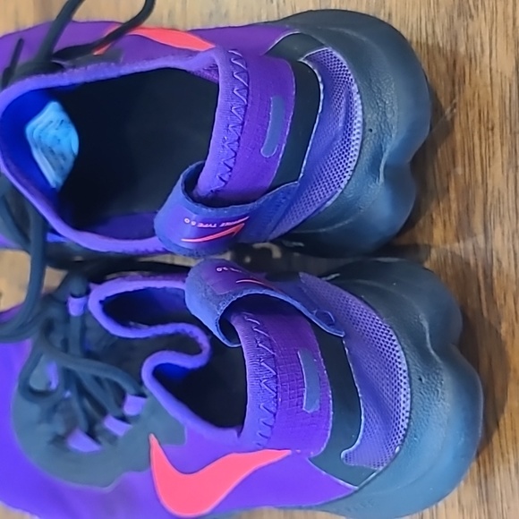 Nike free type 5.0 Women's running shoe.  Size 7 - Picture 2 of 7